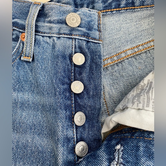 MSRP $108 NWT 24x32 Super Cute High Rise Levi’s “501 Skinny” Jeans in We Talk - Picture 4 of 13